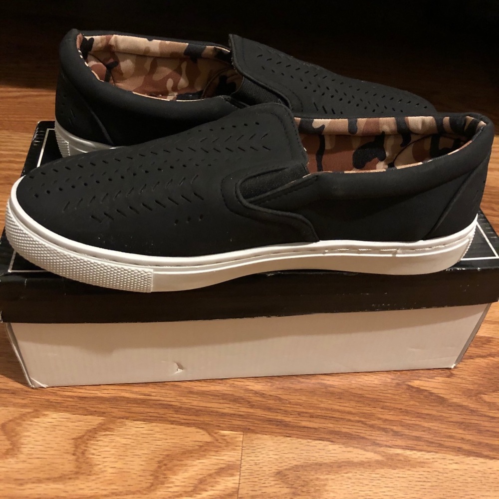 Brand new Quipid slip on shoes